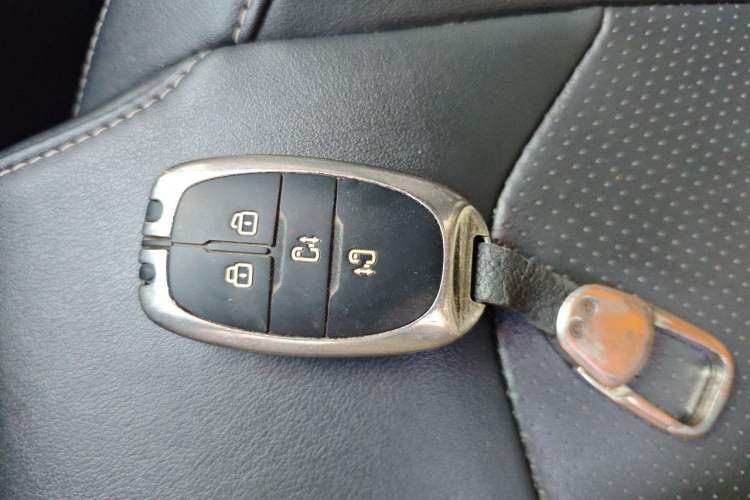 Used SAIC MAXUS G50 2021 1.5T Automatic Comfort Touring B Vehicle Key