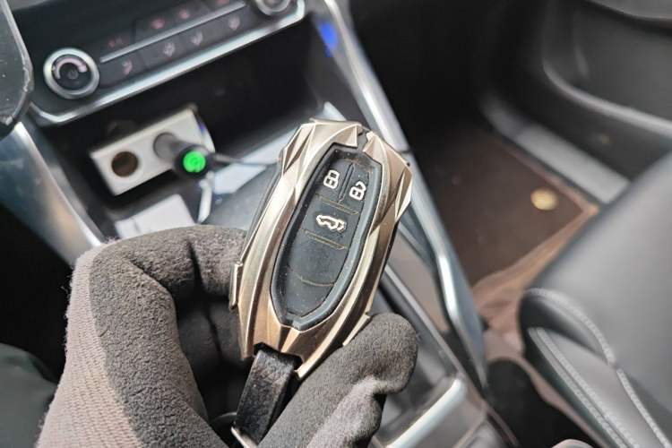 Used SAIC MAXUS G50 2021 1.5T Automatic Comfort Touring B Vehicle Key