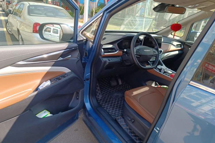 Used SAIC MAXUS G50 2021 PLUS 1.5T Automatic Escort Edition Driver Seat