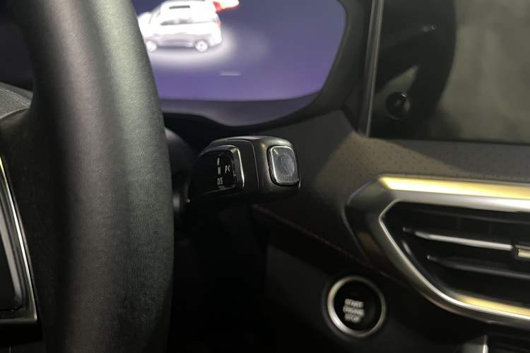 Used SAIC MAXUS G50 2021 PLUS 1.5T Automatic Pilot Edition Gear Lever