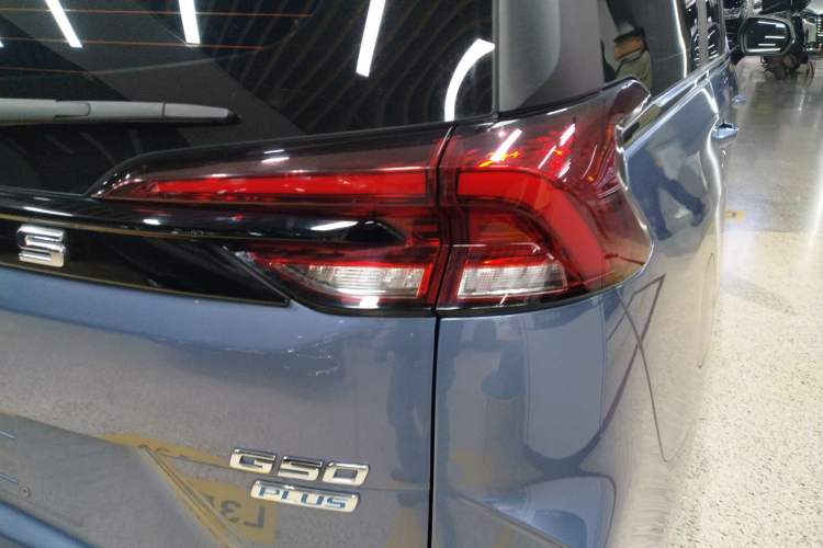 Used SAIC MAXUS G50 2021 PLUS 1.5T Automatic Cruise Version Right Rear Taillight