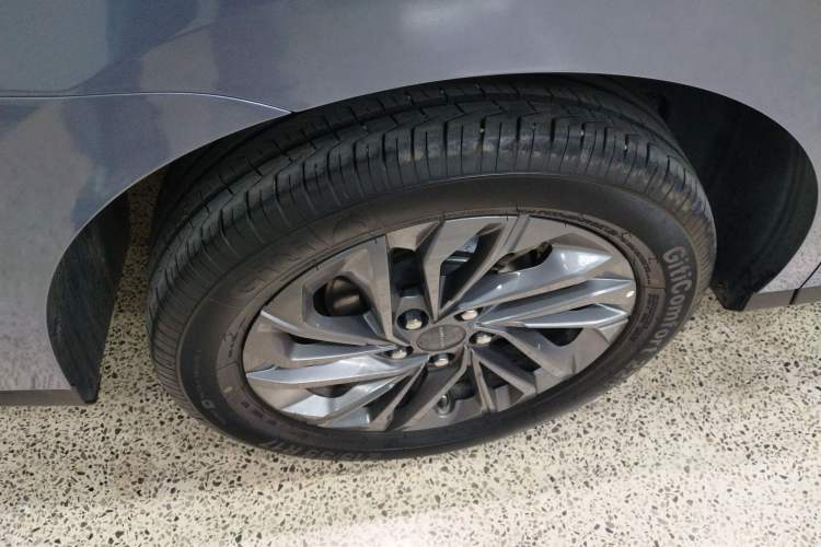 Used SAIC MAXUS G50 2021 PLUS 1.5T Automatic Cruise Version Right Rear Wheel Hub