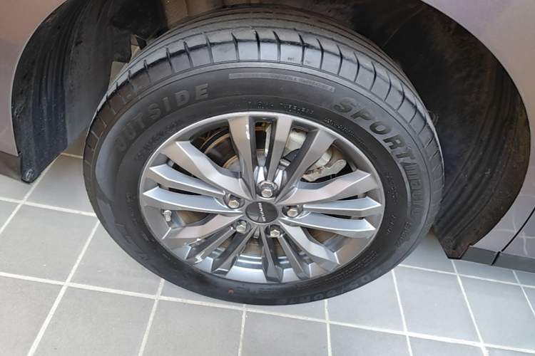 Used SAIC MAXUS G50 2021 1.5T Automatic Comfort Touring B Exterior 5