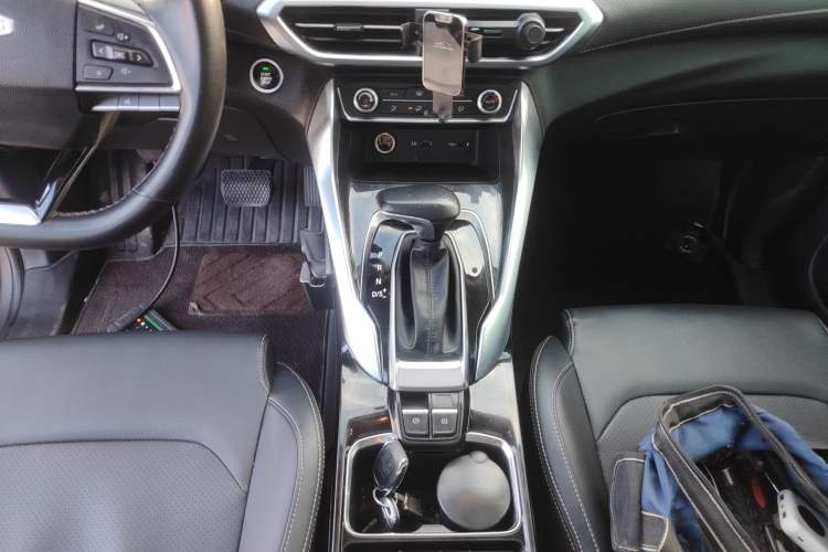 Used SAIC MAXUS G50 2021 1.5T Automatic Comfort Touring B Gear Lever