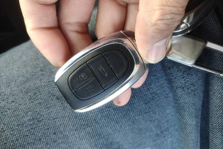 Used SAIC MAXUS G50 2021 1.5T Automatic Comfort Touring B Interior 1