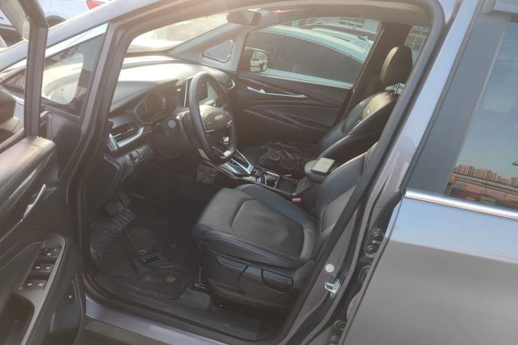 Used SAIC MAXUS G50 2021 1.5T Automatic Comfort Touring B Left Front Seat