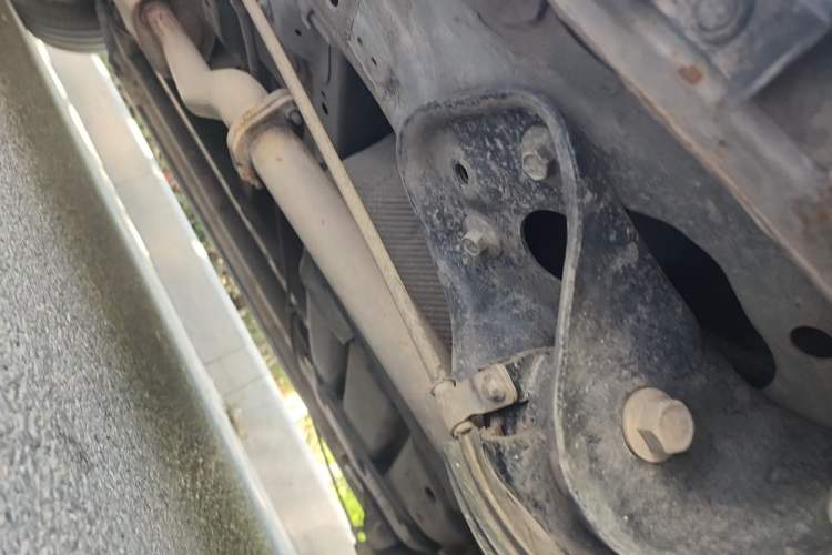Used SAIC MAXUS G50 2021 1.5T Manual Touring B Chassis Rear Left