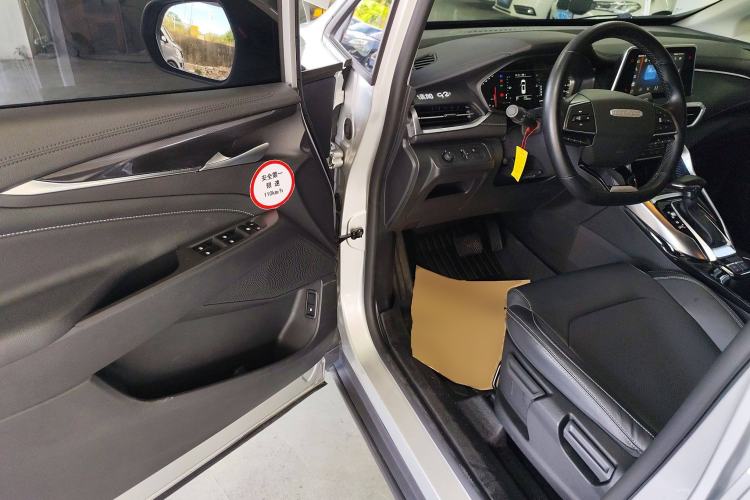 Used SAIC MAXUS G50 2021 1.5T Automatic Comfort Touring B Driver Seat