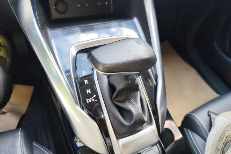 Used SAIC MAXUS G50 2021 1.5T Automatic Comfort Touring B Gear Lever