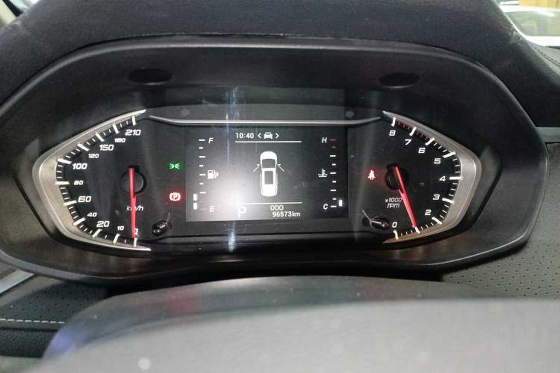 Used SAIC MAXUS G50 2021 1.5T Automatic Comfort Touring B Instrument Cluster