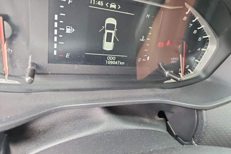 Used SAIC MAXUS G50 2021 1.5T Manual Touring B Odometer Close Up