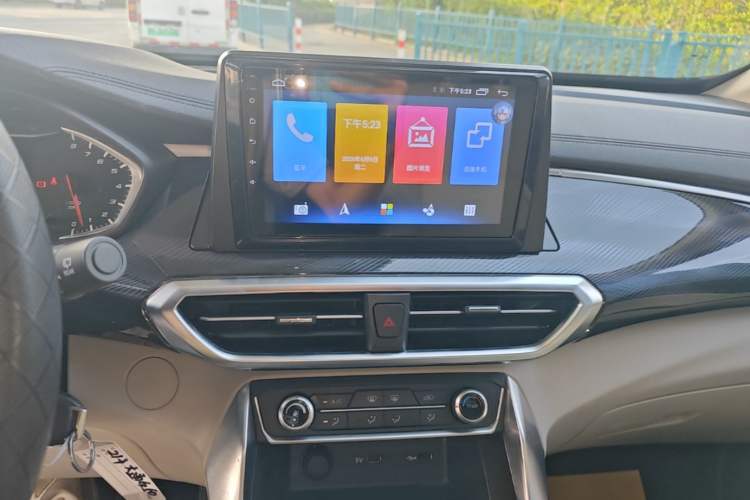 Used SAIC MAXUS G50 2021 1.5T Manual Comfort A Audio And AC Panel