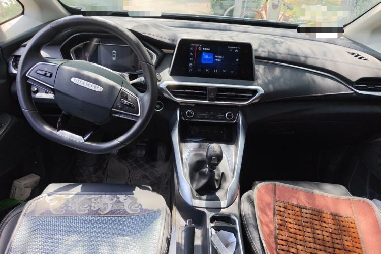 Used SAIC MAXUS G50 2021 1.5T Manual Touring B Center Console