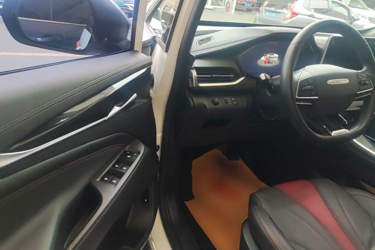 Used SAIC MAXUS G50 2021 PLUS 1.5T Automatic Pilot Edition Driver Seat