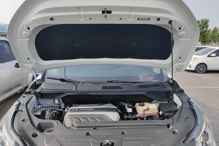 Used SAIC MAXUS G50 2021 PLUS 1.5T Automatic Cruise Version Engine Bay