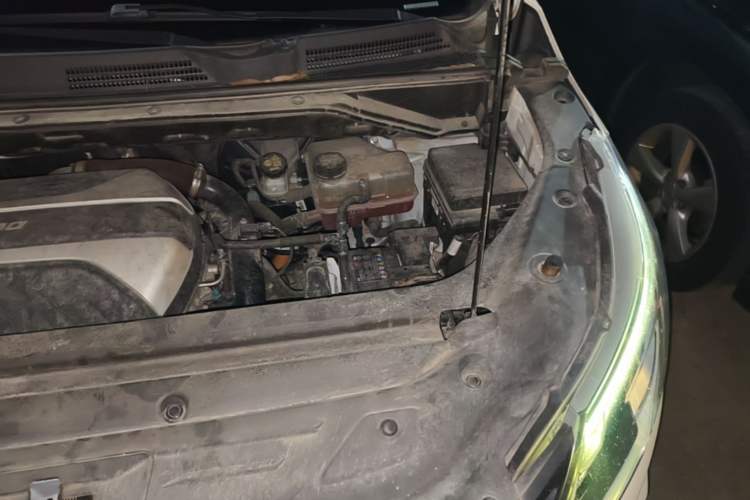 Used SAIC MAXUS G50 2021 1.5T Manual Comfort A Engine Bay Left