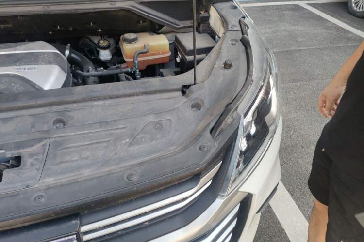 Used SAIC MAXUS G50 2021 1.5T Manual Comfort A Engine Bay Left