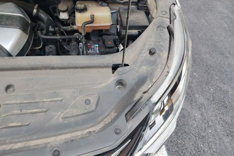 Used SAIC MAXUS G50 2021 1.5T Automatic Chanyou A Engine Bay Left