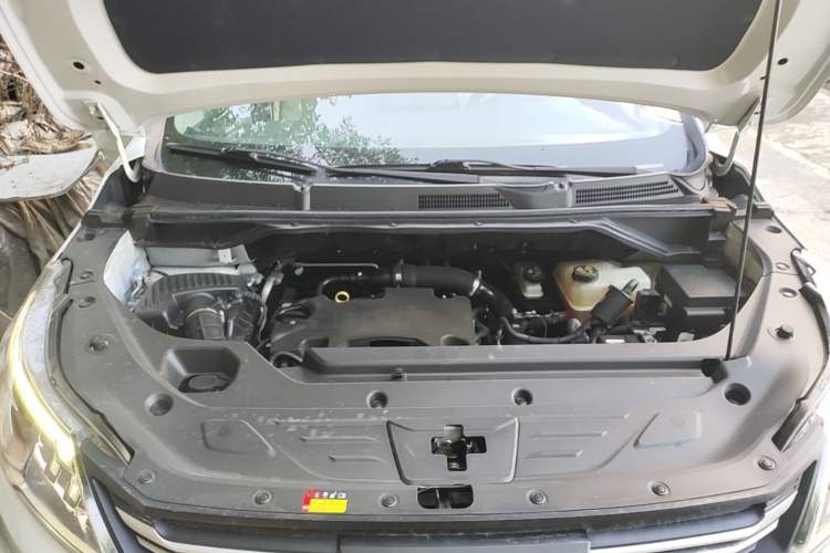 Used SAIC MAXUS G50 2021 1.5T Manual Comfort A Engine Bay