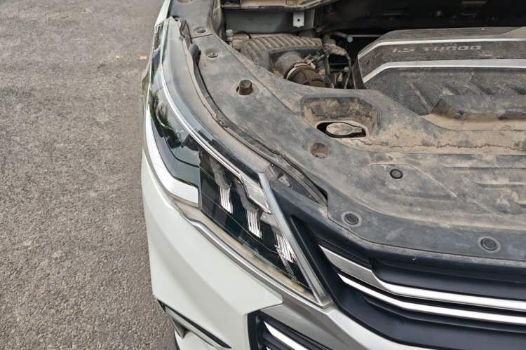 Used SAIC MAXUS G50 2021 1.5T Manual Comfort A Engine Bay Right