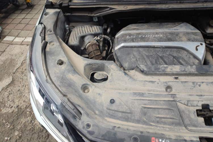 Used SAIC MAXUS G50 2021 PLUS 1.5T Automatic Cruise Version Engine Bay Right