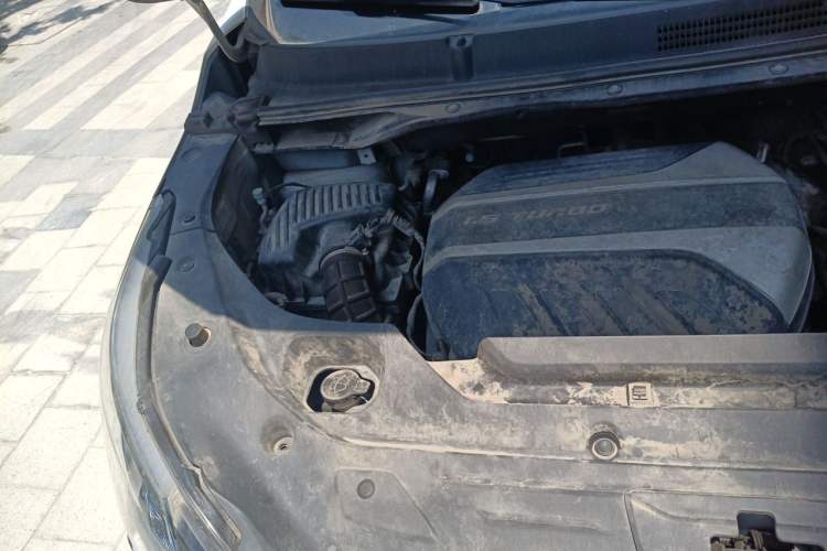 Used SAIC MAXUS G50 2021 1.5T Automatic Comfort Touring B Engine Bay Right