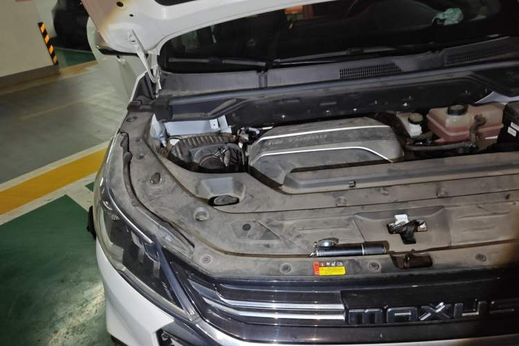 Used SAIC MAXUS G50 2021 1.5T Automatic Comfort Touring B Engine Bay Right