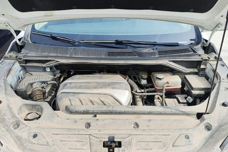 Used SAIC MAXUS G50 2021 1.5T Automatic Comfort Touring B Engine Bay
