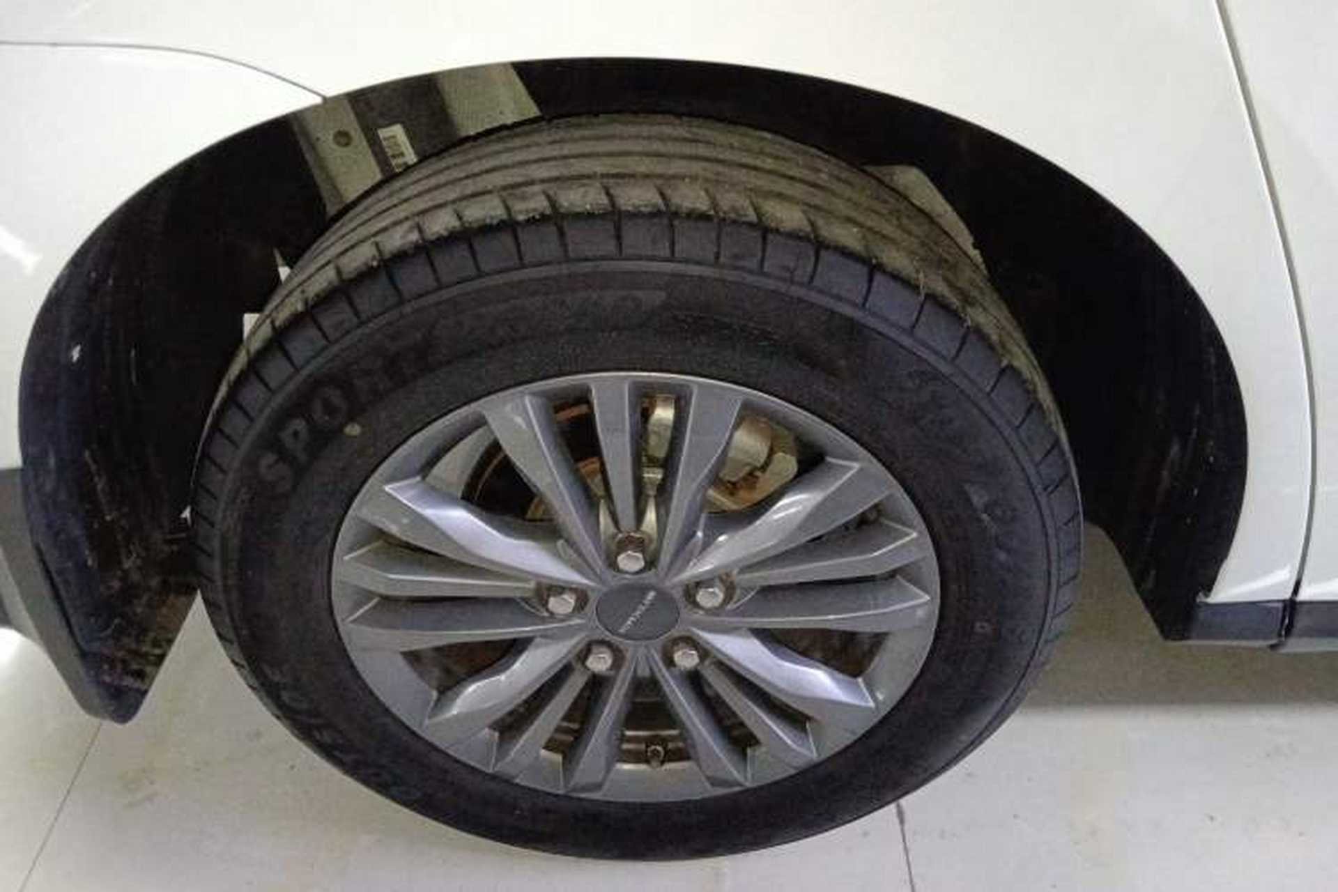 Used SAIC MAXUS G50 2021 1.5T Manual Touring B Exterior 5