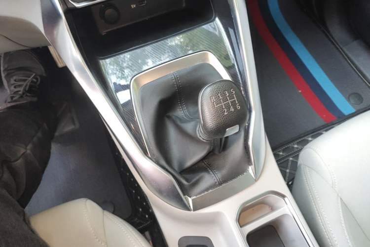 Used SAIC MAXUS G50 2021 1.5T Manual Comfort A Gear Lever
