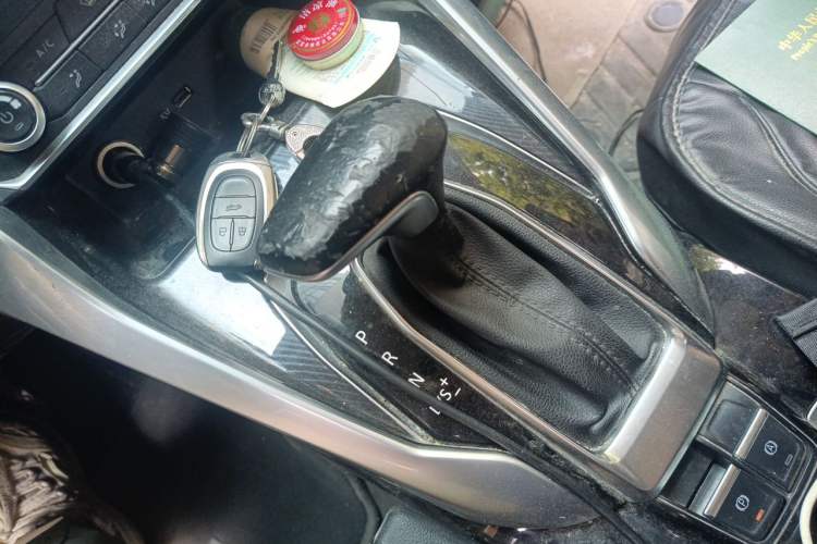 Used SAIC MAXUS G50 2021 1.5T Automatic Comfort Touring B Gear Lever