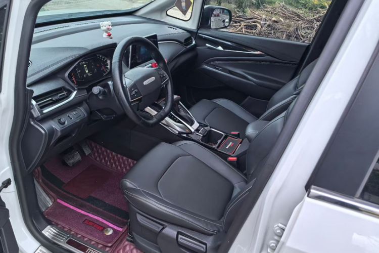 Used SAIC MAXUS G50 2021 1.5T Automatic Comfort Touring B Interior 1