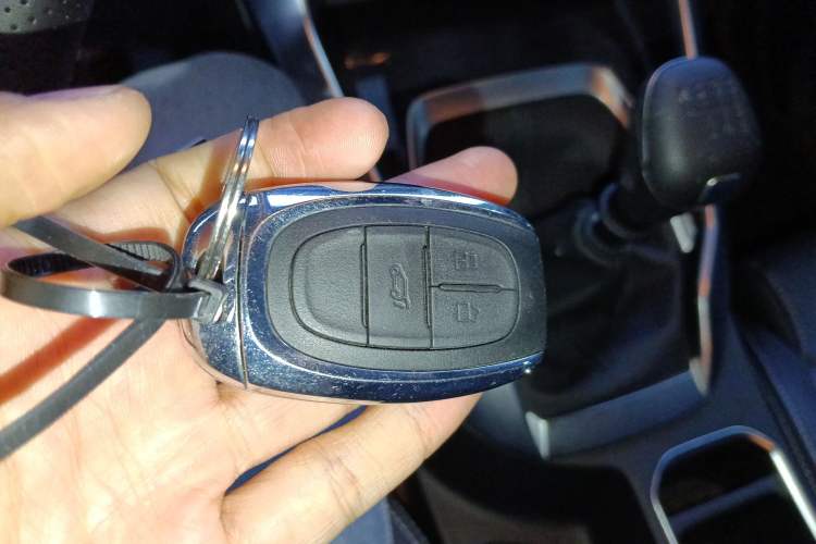 Used SAIC MAXUS G50 2021 1.5T Manual Touring B Interior 1