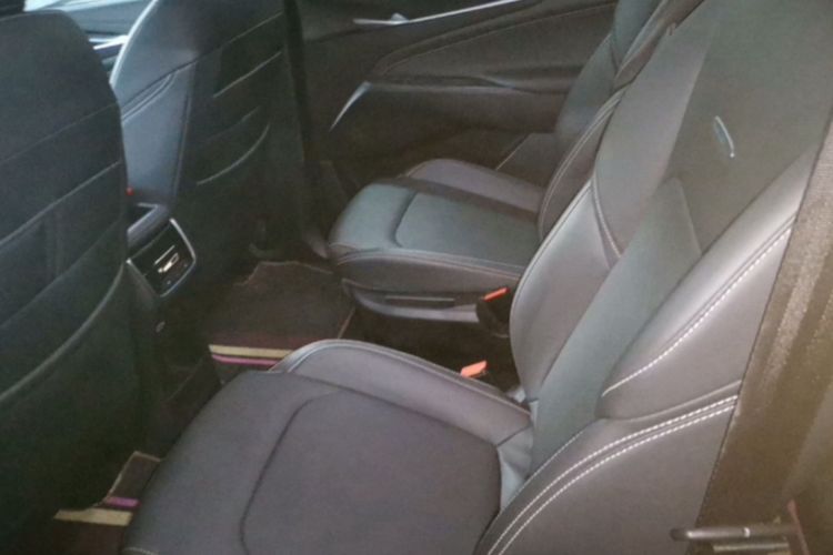 Used SAIC MAXUS G50 2021 PLUS 1.5T Automatic Cruise Version Interior 2