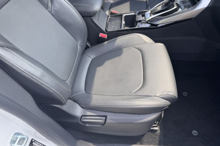 Used SAIC MAXUS G50 2021 1.5T Automatic Comfort Touring B Interior 2