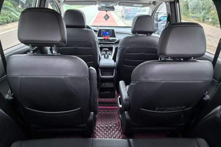 Used SAIC MAXUS G50 2021 1.5T Automatic Comfort Touring B Interior 3