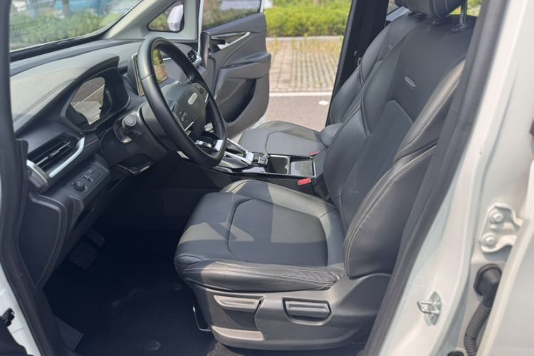 Used SAIC MAXUS G50 2021 1.5T Automatic Comfort Touring B Interior 6