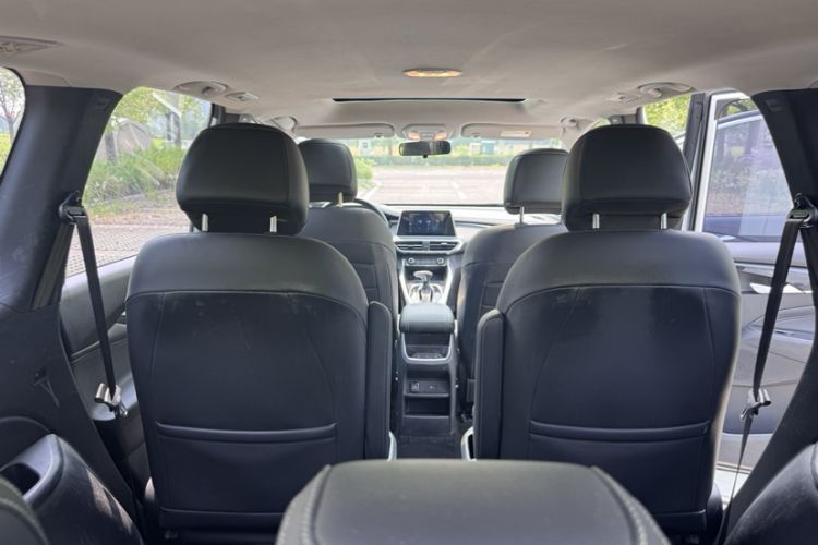 Used SAIC MAXUS G50 2021 1.5T Automatic Comfort Touring B Interior 7