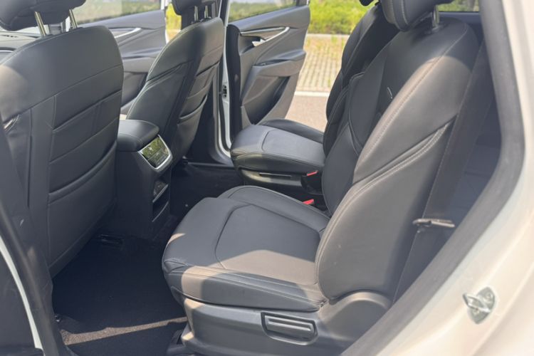 Used SAIC MAXUS G50 2021 1.5T Automatic Comfort Touring B Interior 9