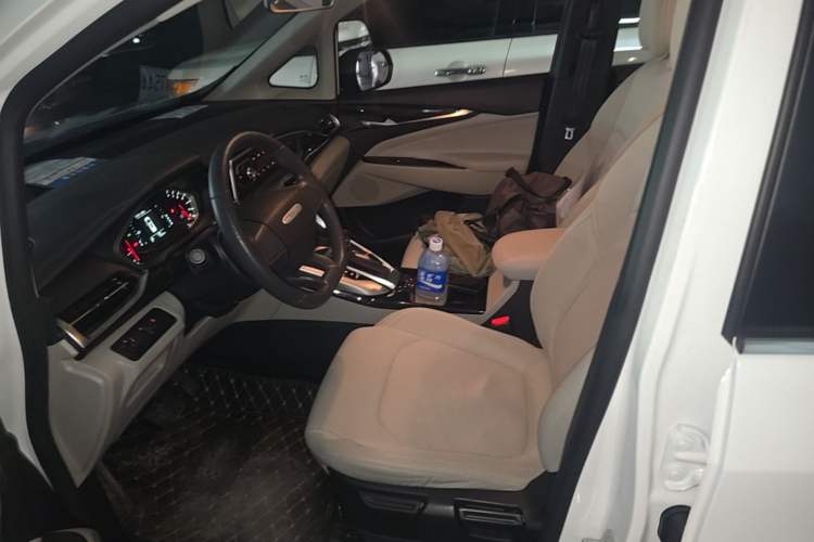 Used SAIC MAXUS G50 2021 1.5T Automatic Chanyou A Left Front Seat