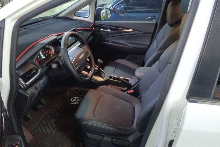 Used SAIC MAXUS G50 2021 1.5T Manual Touring B Left Front Seat