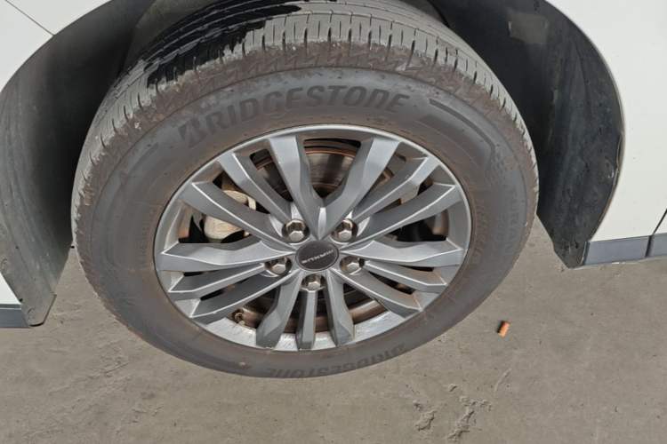 Used SAIC MAXUS G50 2021 1.5T Automatic Comfort Touring B Left Front Wheel Hub