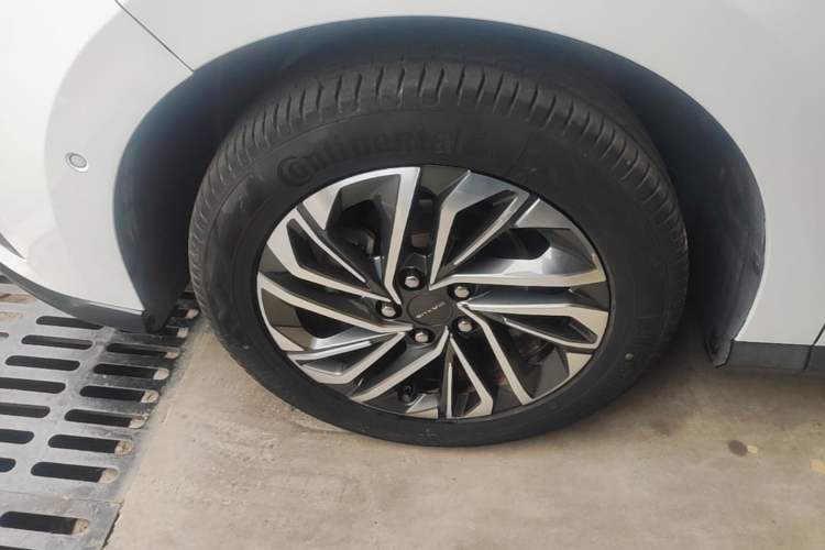 Used SAIC MAXUS G50 2021 PLUS 1.5T Automatic Pilot Edition Left Front Wheel Hub