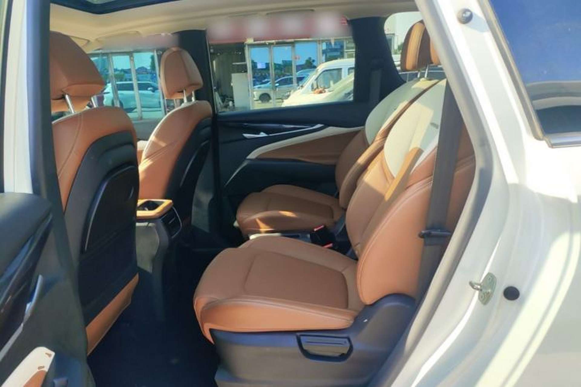 Used SAIC MAXUS G50 2021 PLUS 1.5T Automatic Escort Edition Left Rear Seat