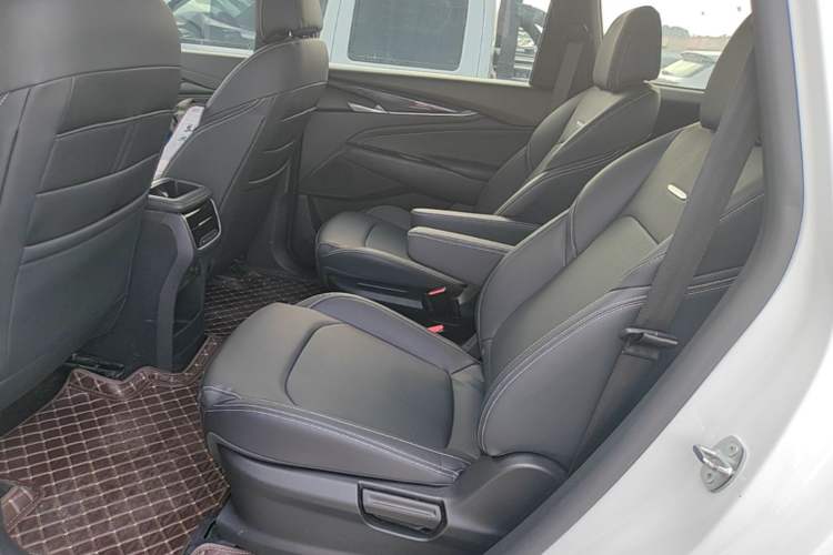 Used SAIC MAXUS G50 2021 PLUS 1.5T Automatic Cruise Version Left Rear Seat