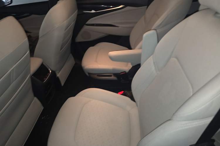 Used SAIC MAXUS G50 2021 1.5T Automatic Chanyou A Left Rear Seat