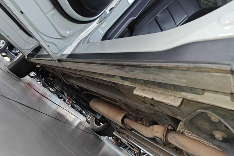 Used SAIC MAXUS G50 2021 1.5T Automatic Comfort Touring B Left Side Sill