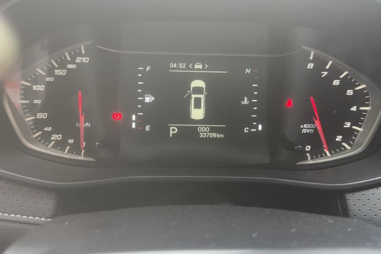 Used SAIC MAXUS G50 2021 1.5T Automatic Comfort Touring B Odometer Close Up