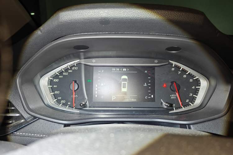 Used SAIC MAXUS G50 2021 1.5T Automatic Comfort Touring B Odometer Close Up
