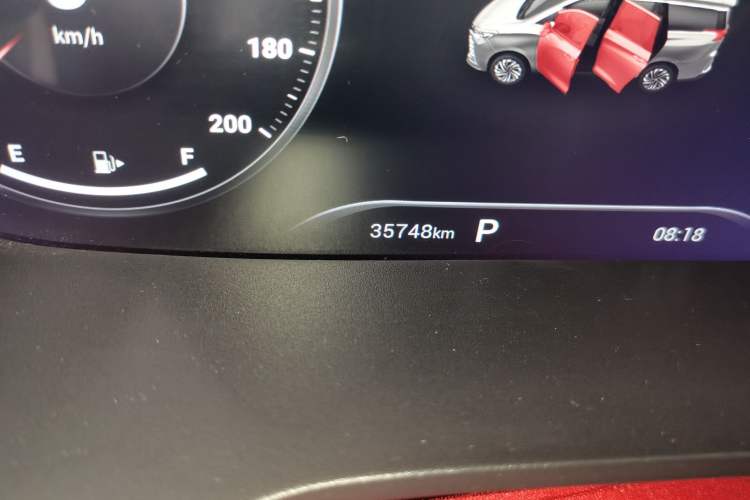 Used SAIC MAXUS G50 2021 PLUS 1.5T Automatic Cruise Version Odometer Close Up